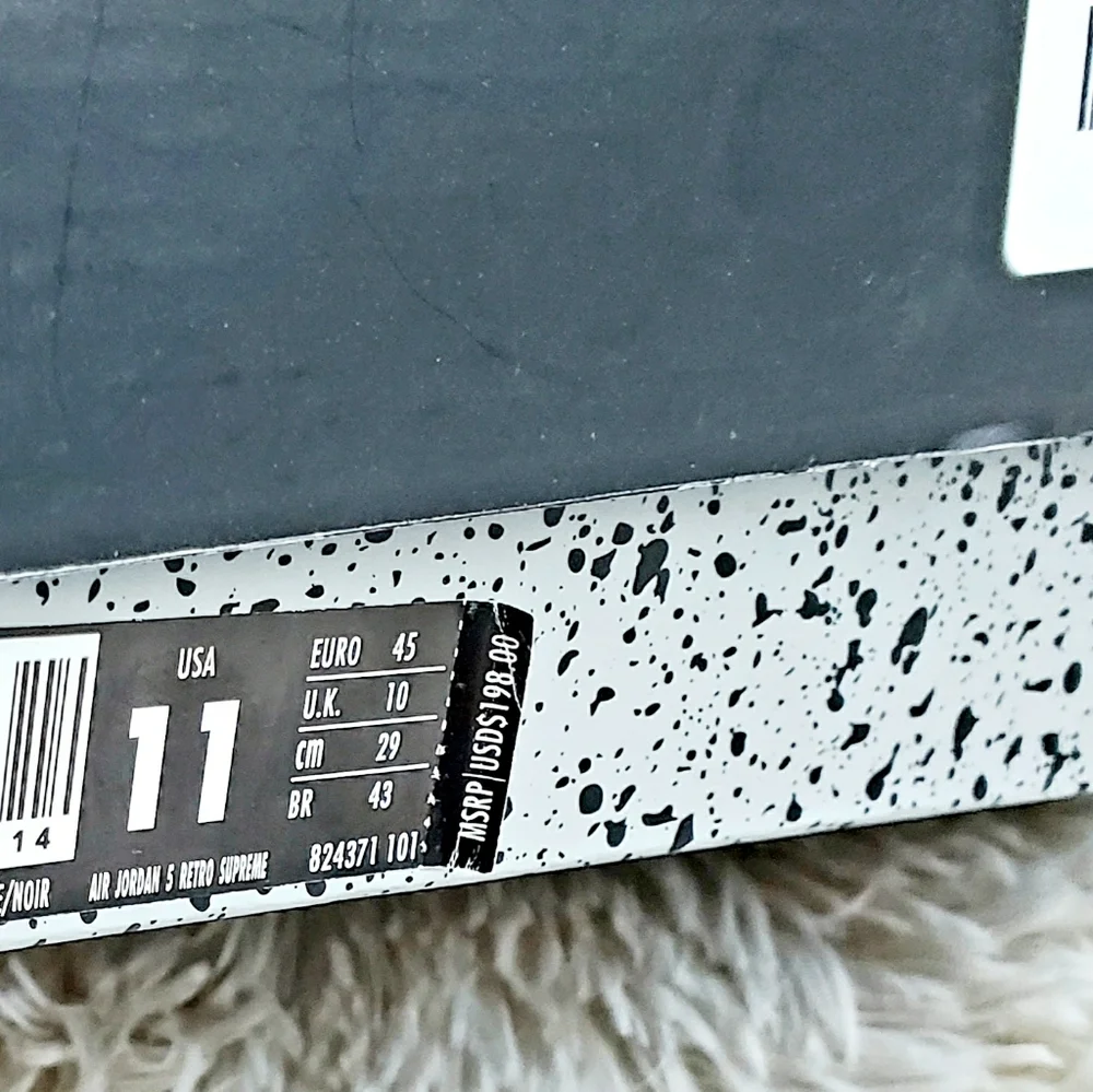 Jordan 5 White Retro Supreme's - Picture 10 of 10